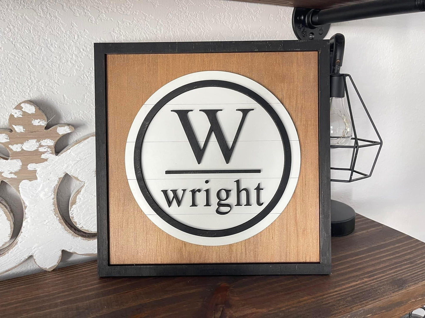 Shiplap Circle Framed Sign – Custom Wooden Wall Décor (11.5” x 11.5”)